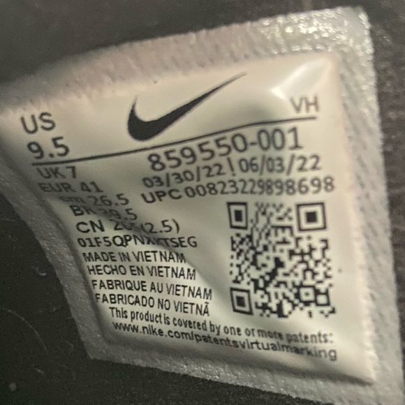 Nike Air Max Black Thea Mid Shoe - Picture 15 of 15